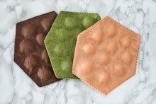 Load image into Gallery viewer, HK Egg Waffles/ Gai Daan Jai 雞蛋仔